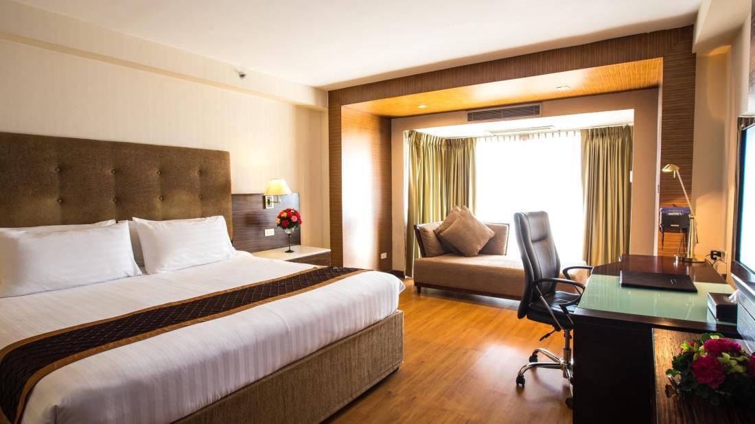 Furama Chiang Mai Exterior foto