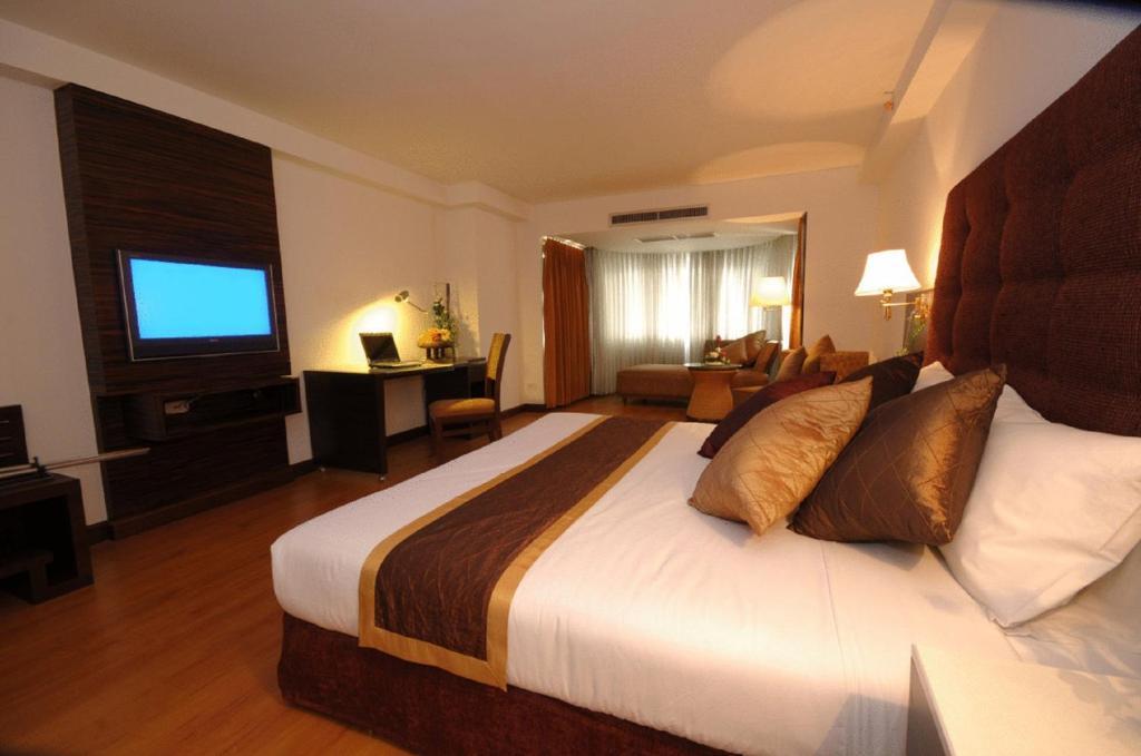 Furama Chiang Mai Quarto foto